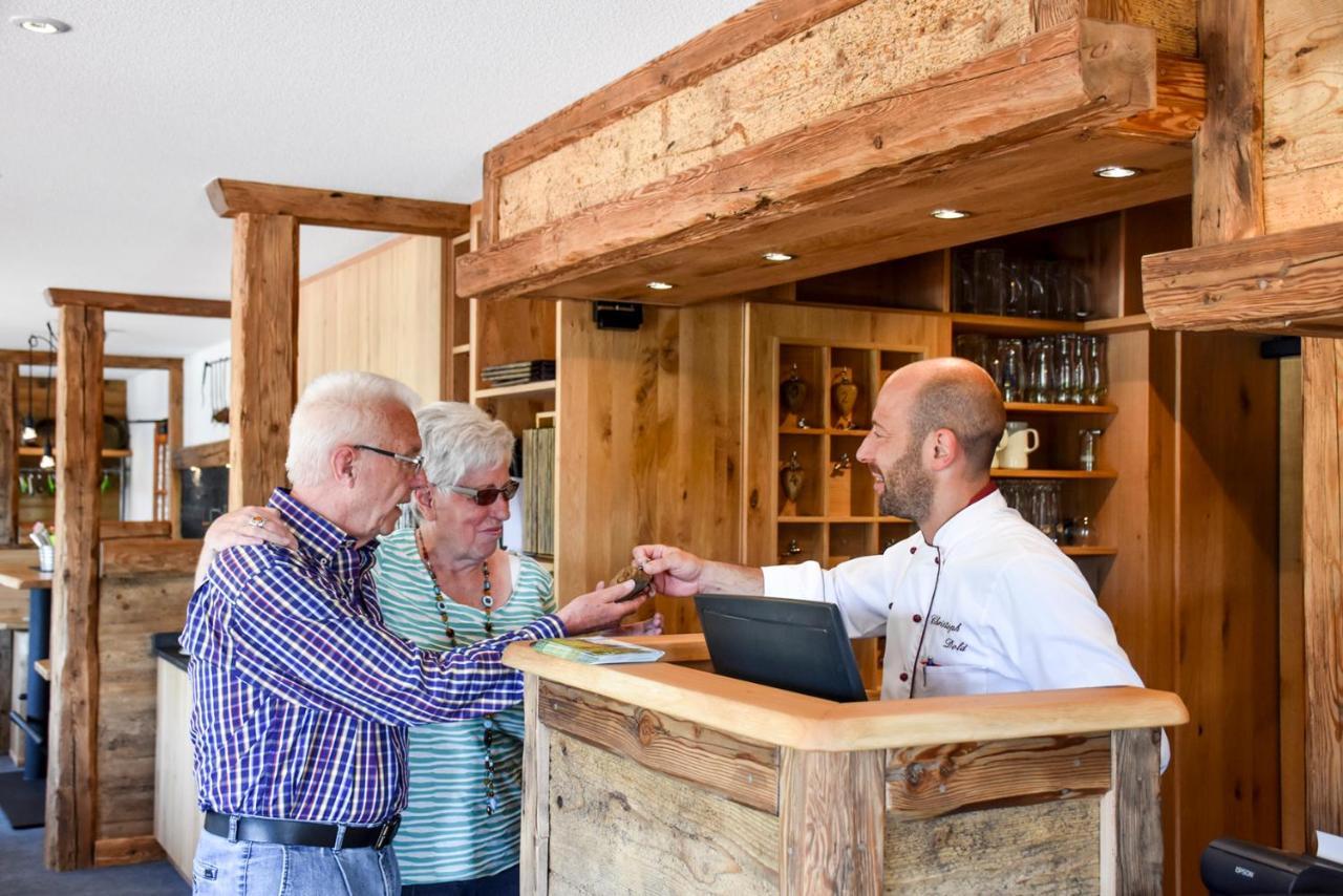 Hoehengasthaus Kolmenhof An Der Donauquelle フルトヴァンゲン エクステリア 写真
